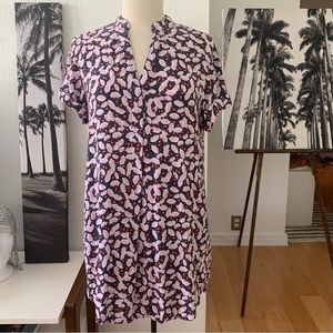 Anna Glover + H&M Mini dress with spliced v-neck and pink floral print on slate